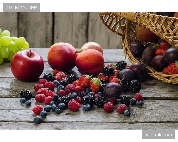 贝林厄姆家冰箱里塞满蛋白粉，连饮料都是算好卡路里的
